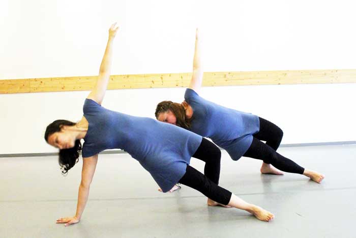 Contemporary dance  in waldniel studio-1a